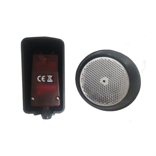 FOTOCELDAS ACCESSMATIC REFLEX15 SIRVEN ALCANCE DE 15 METROS, IDEALES PARA MOTORES COMERCIALES Y BARRERAS/TALANQUERAS ELECTRÓNICAS. ALIMENTACIÓN 12-36V DC / 10-24V AC ALCANCE HASTA 15 M. PROTECTORES INCLUIDOS.